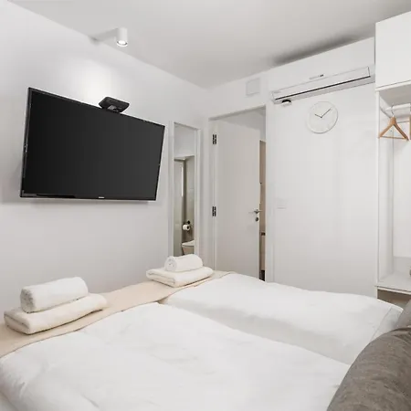 Main Street Apartments Rijeka Exterior photo