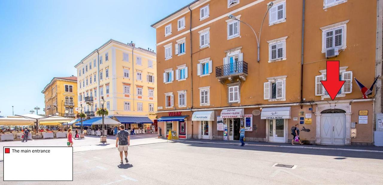 Apartment Main Street